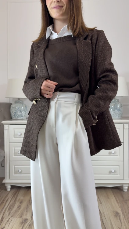 sweter o luźnym kroju, czekoladowy