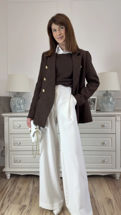 sweter o luźnym kroju, czekoladowy