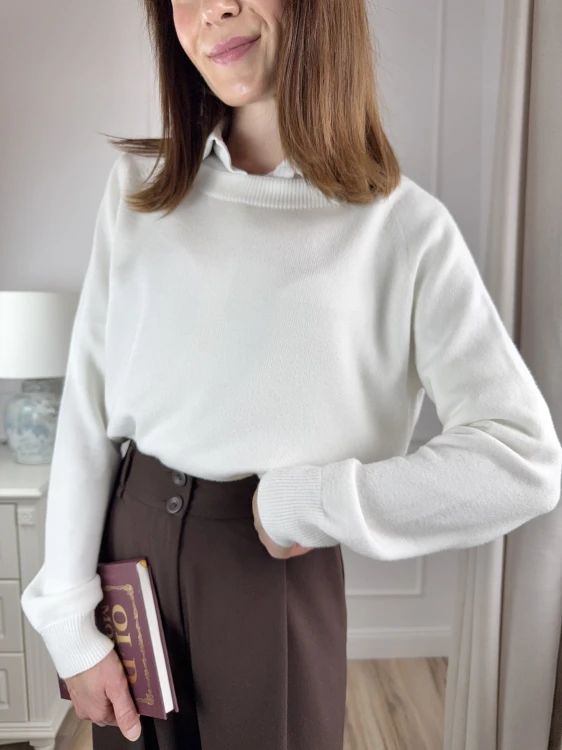 sweter o luźnym kroju, biały