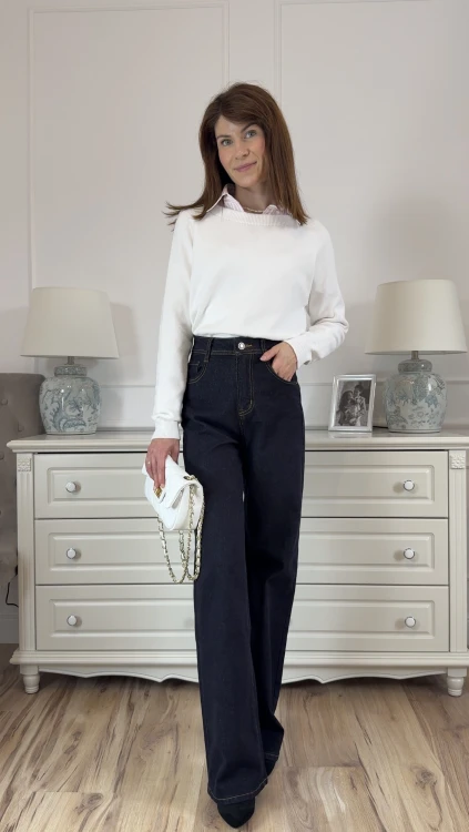 sweter o luźnym kroju, biały