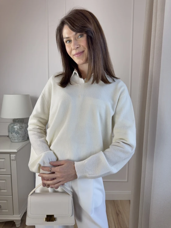 Sweter Liv śmietankowy 100% wełna merino, dekolt V-neck
