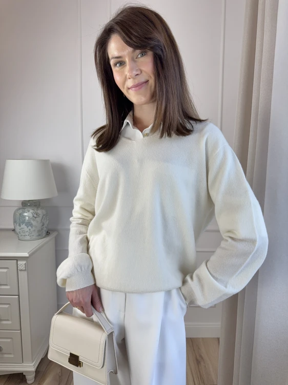 Sweter Liv śmietankowy 100% wełna merino, dekolt V-neck