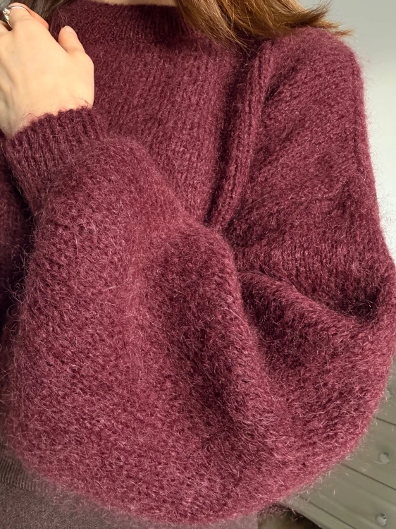 Sweter Mela burgundowy damski oversize z bufiastymi rękawami
